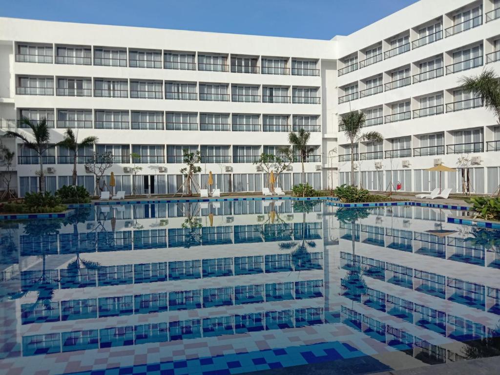 Resort Pool Courtyard, Lombok